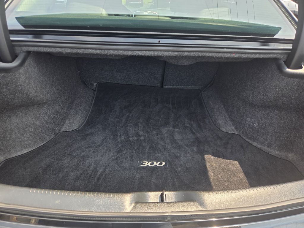 2019 Chrysler 300 Image 46