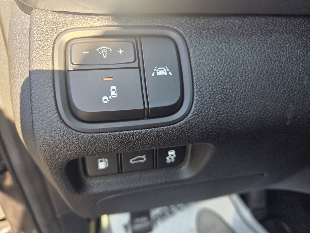 2020 Kia Optima Image 21