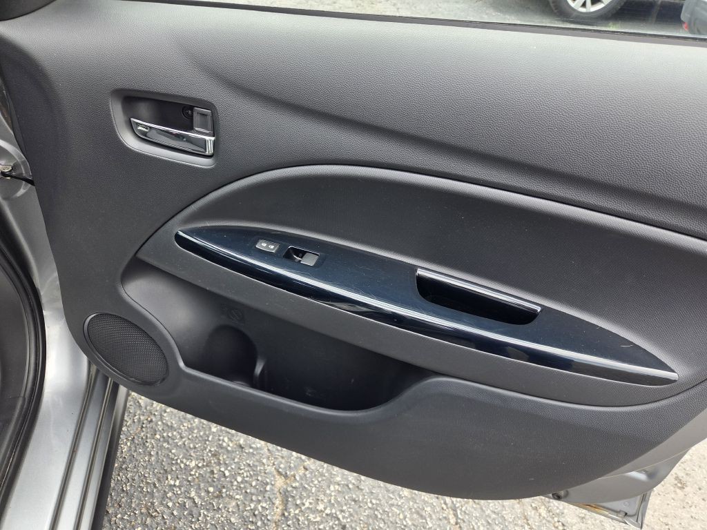 2017 Mitsubishi Mirage Image 31