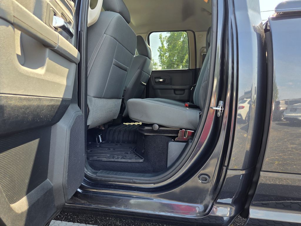 2014 RAM 1500 Image 36