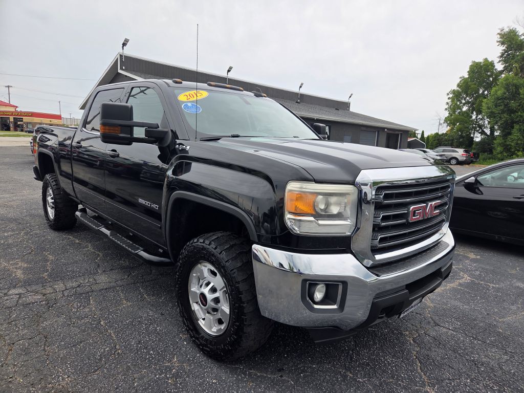 2015 GMC Sierra Image 2