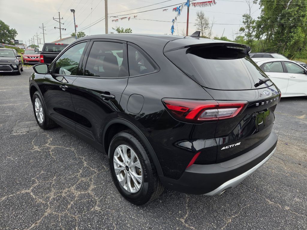 2025 Ford Escape Image 11