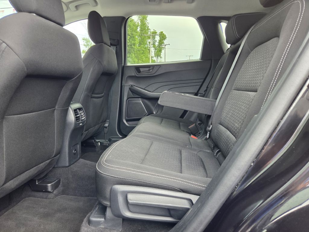 2025 Ford Escape Image 40