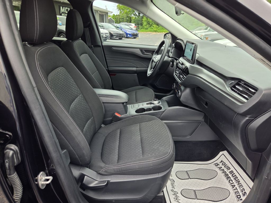2025 Ford Escape Image 44