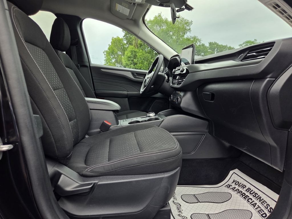 2025 Ford Escape Image 45