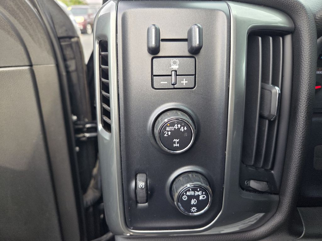 2018 Chevrolet Silverado 1500 Image 25