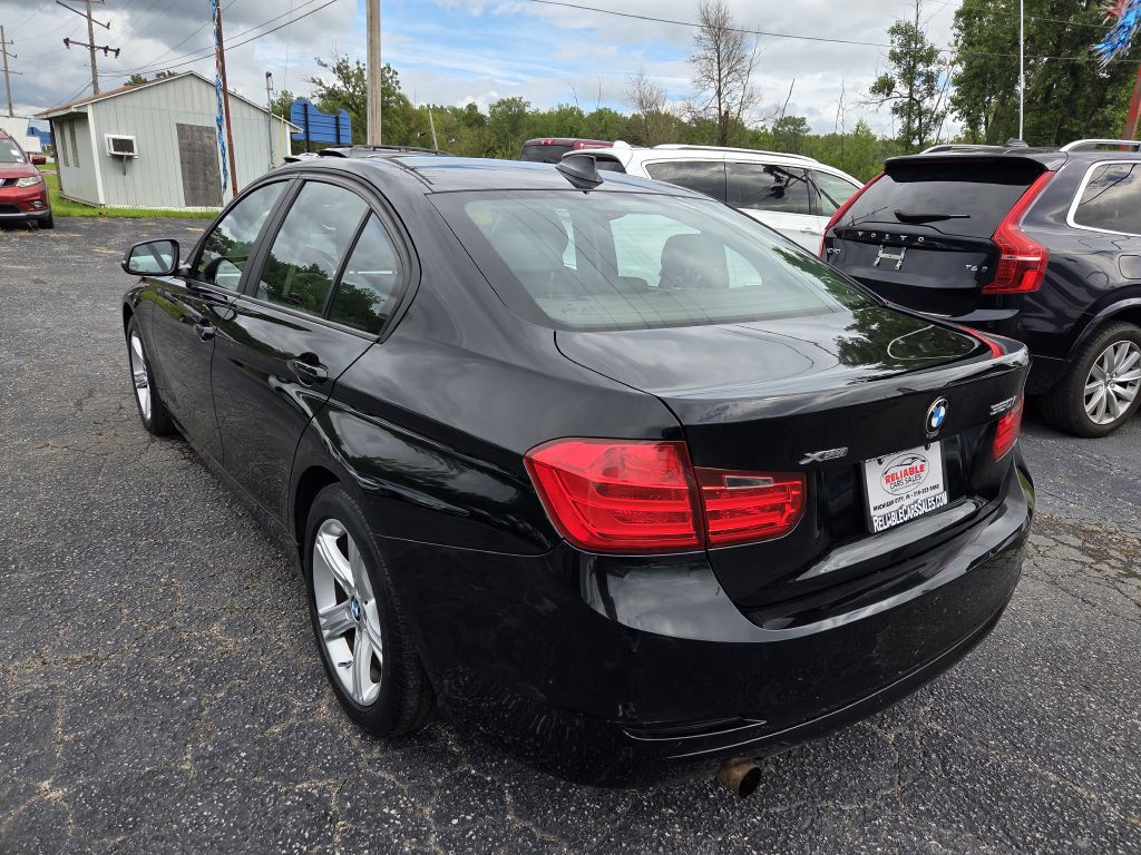 2014 BMW 3 Series Image 9