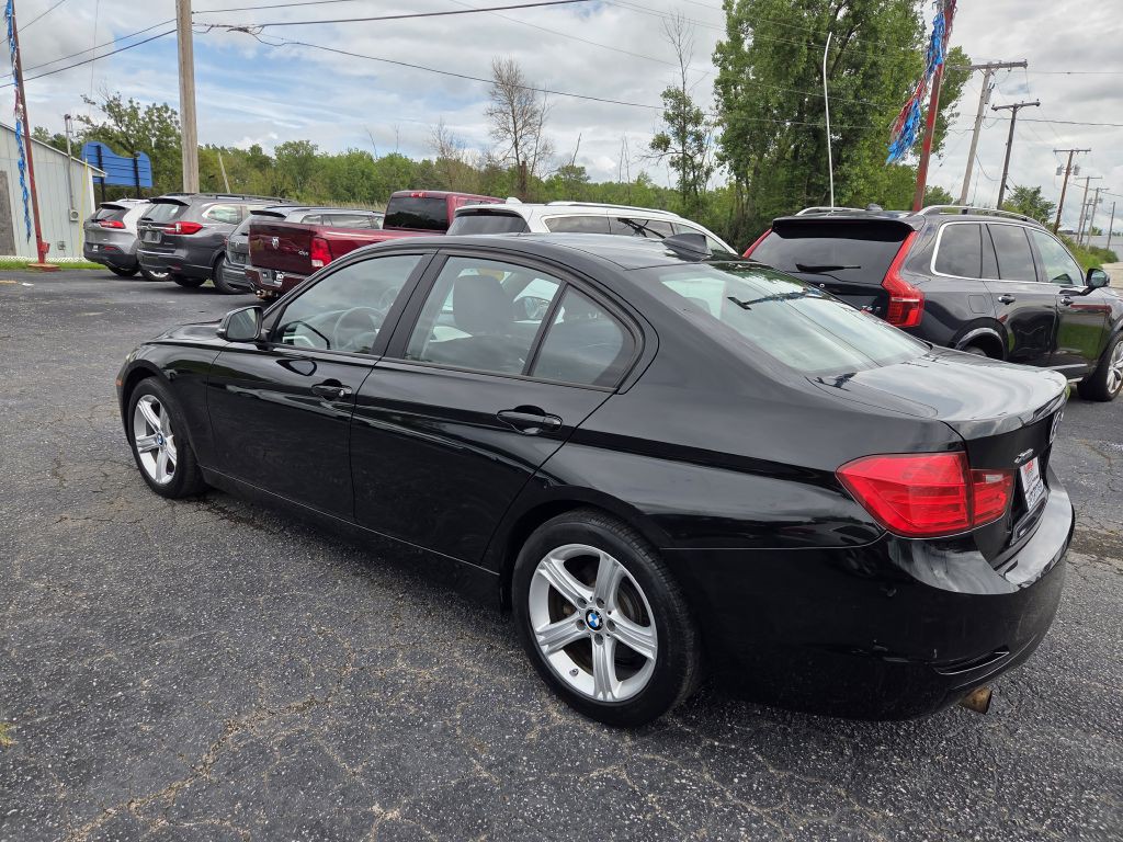 2014 BMW 3 Series Image 10
