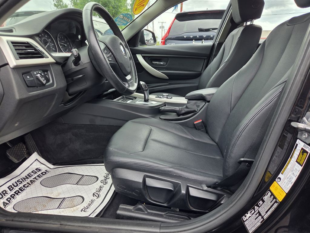 2014 BMW 3 Series Image 20