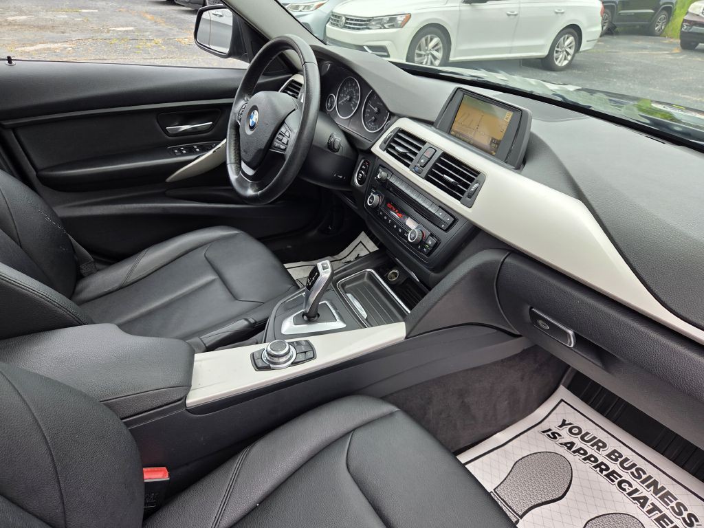 2014 BMW 3 Series Image 36