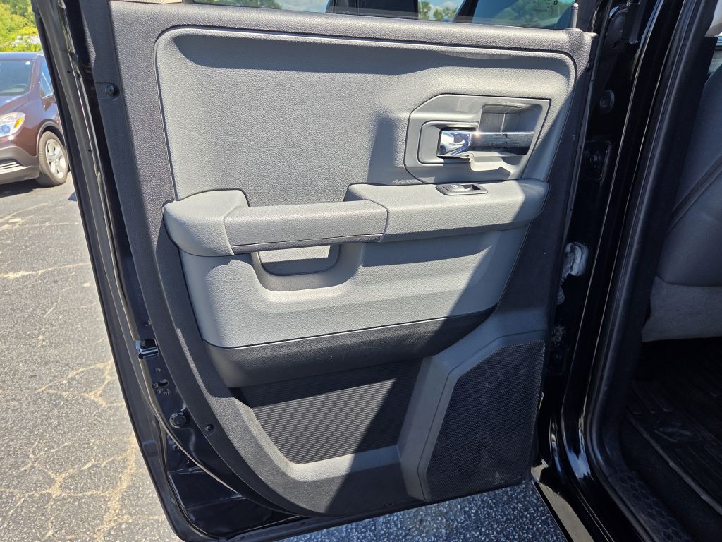 2014 RAM 1500 Image 31