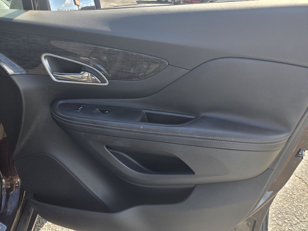 2016 Buick Enclave Image 30