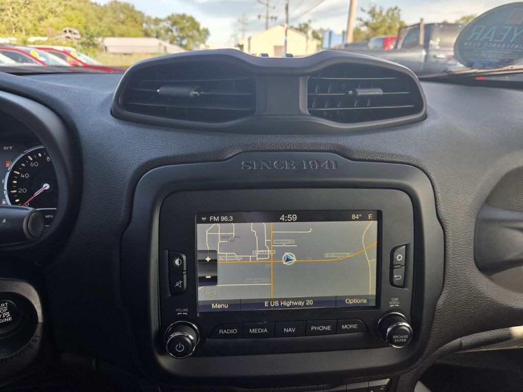 2016 Jeep Renegade Image 30