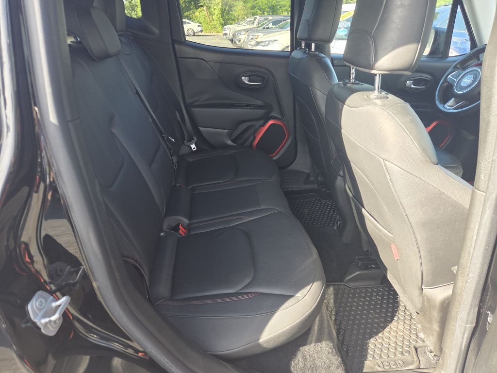 2016 Jeep Renegade Image 44