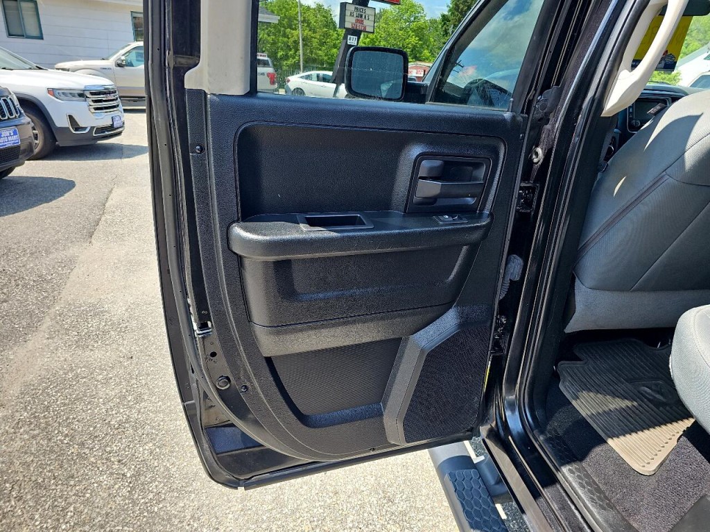 2018 RAM 1500 Image 17