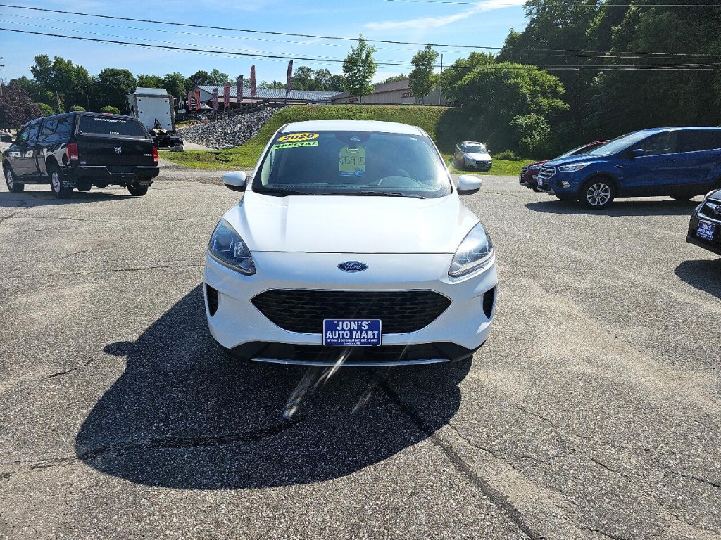 2020 Ford Escape Image 2
