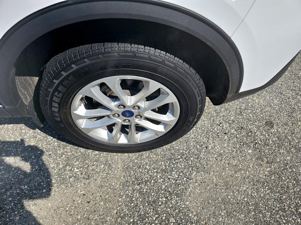2020 Ford Escape Image 16