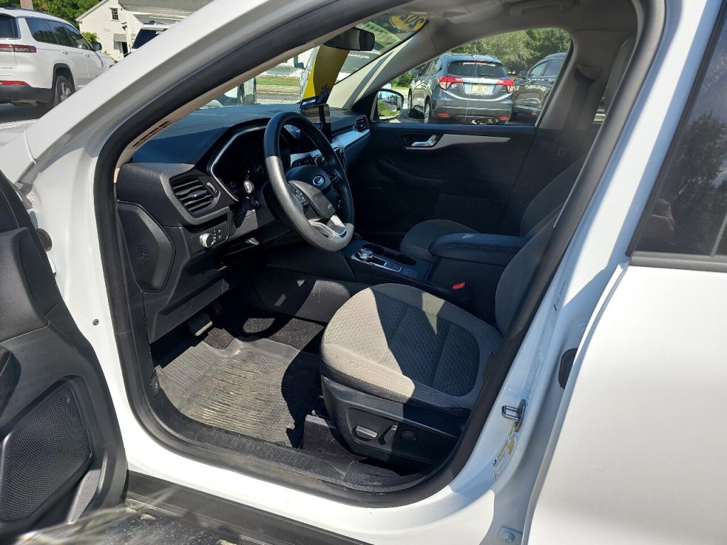 2020 Ford Escape Image 19