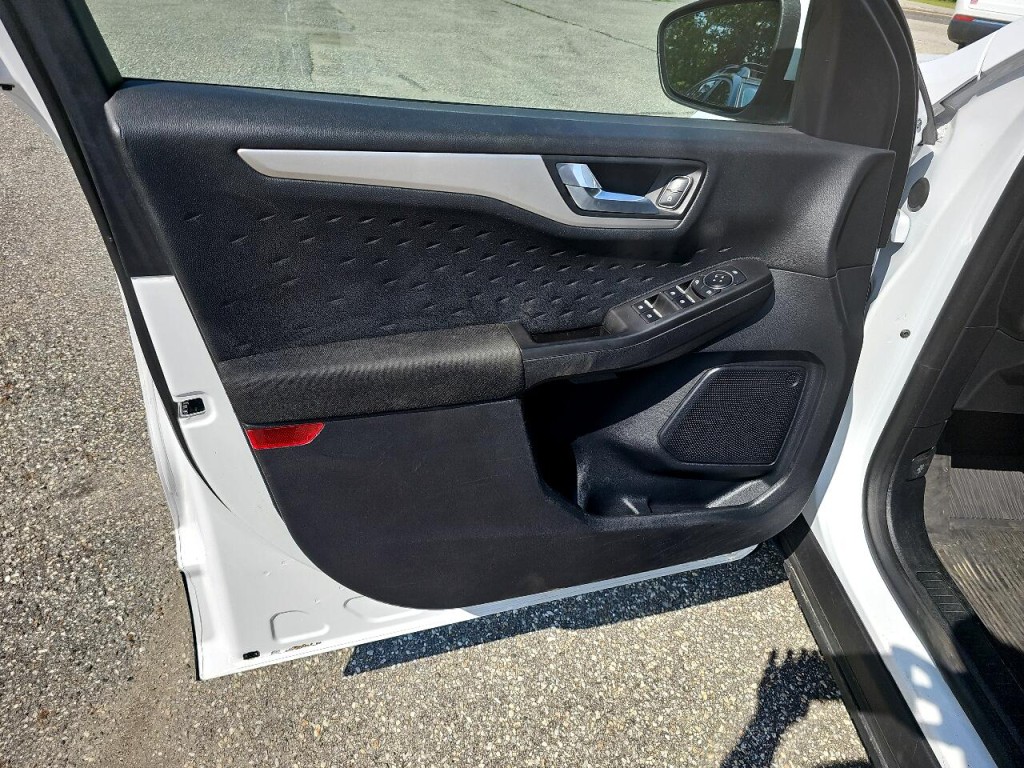 2020 Ford Escape Image 20