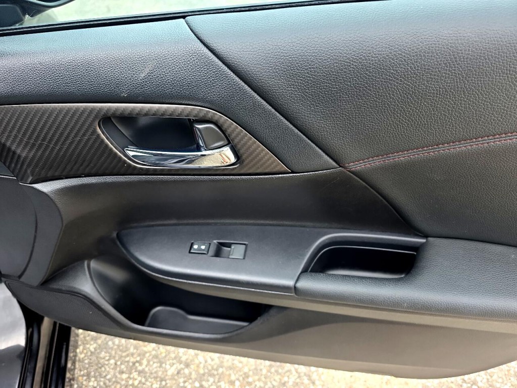 2017 Honda Accord Image 7