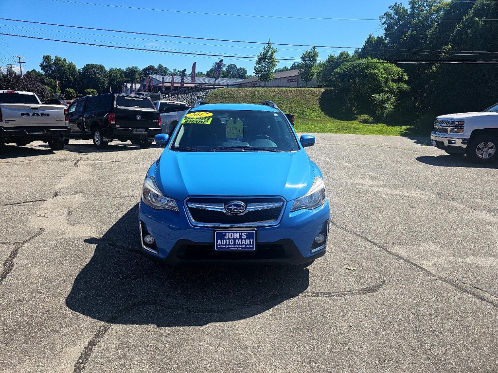 2017 Subaru Crosstrek Image 2