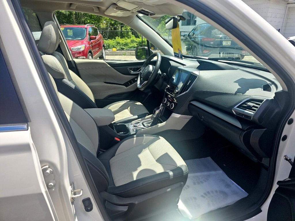2021 Subaru Forester Image 6