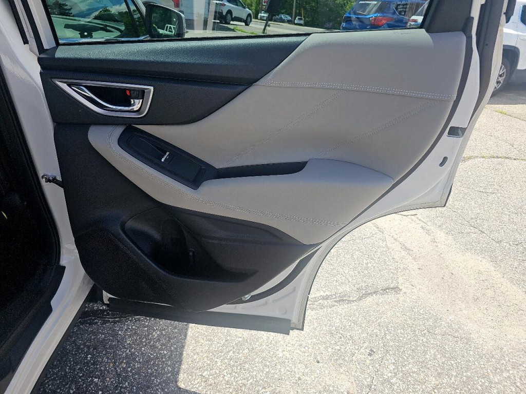 2021 Subaru Forester Image 9