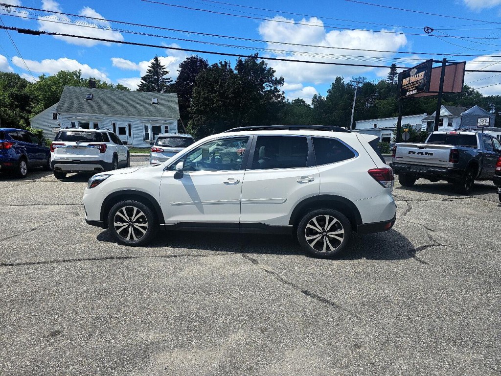2021 Subaru Forester Image 15