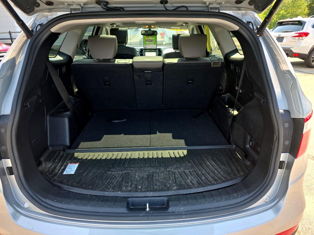 2015 Hyundai Santa Fe Image 15