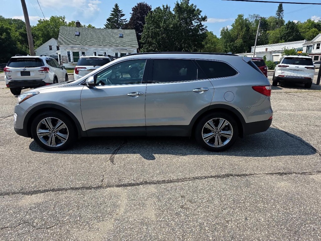 2015 Hyundai Santa Fe Image 21