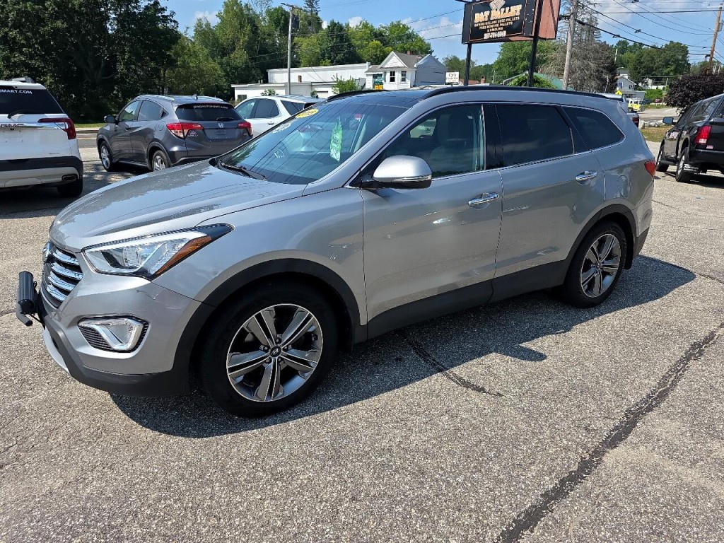 2015 Hyundai Santa Fe Image 30