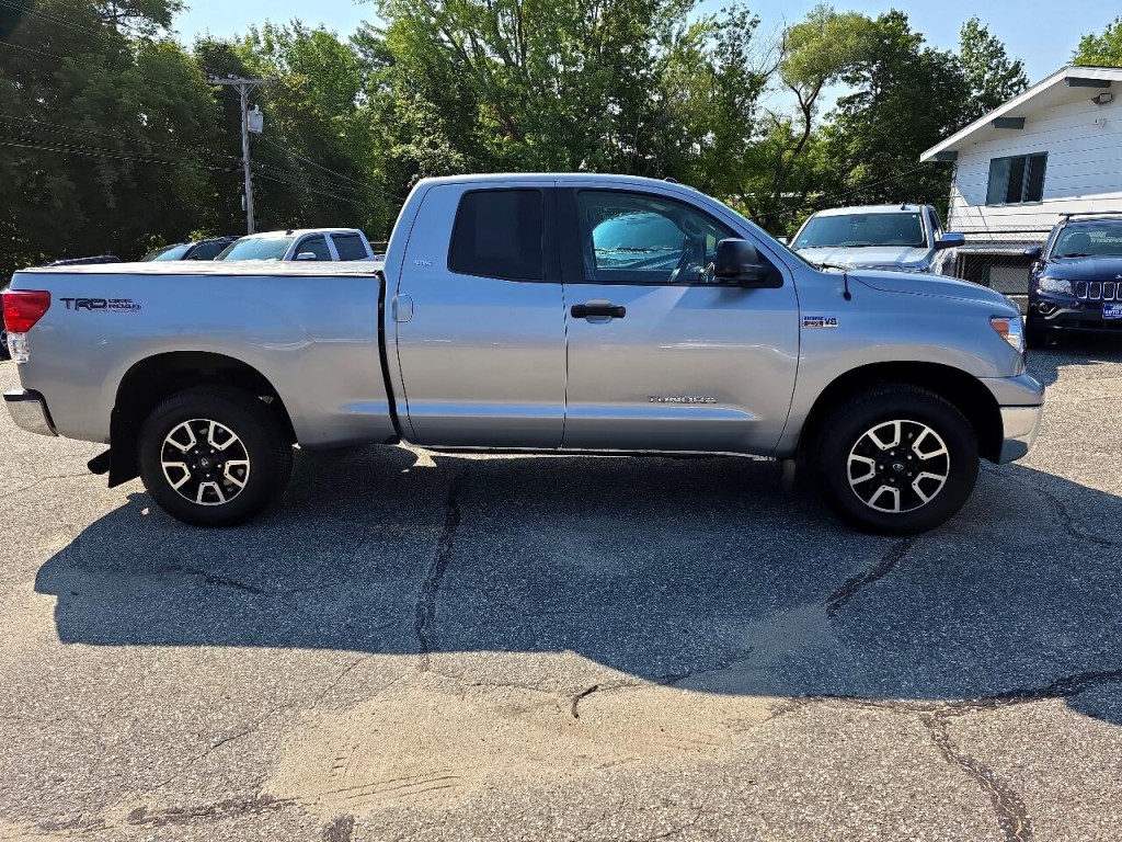 2010 Toyota Tundra Image 4