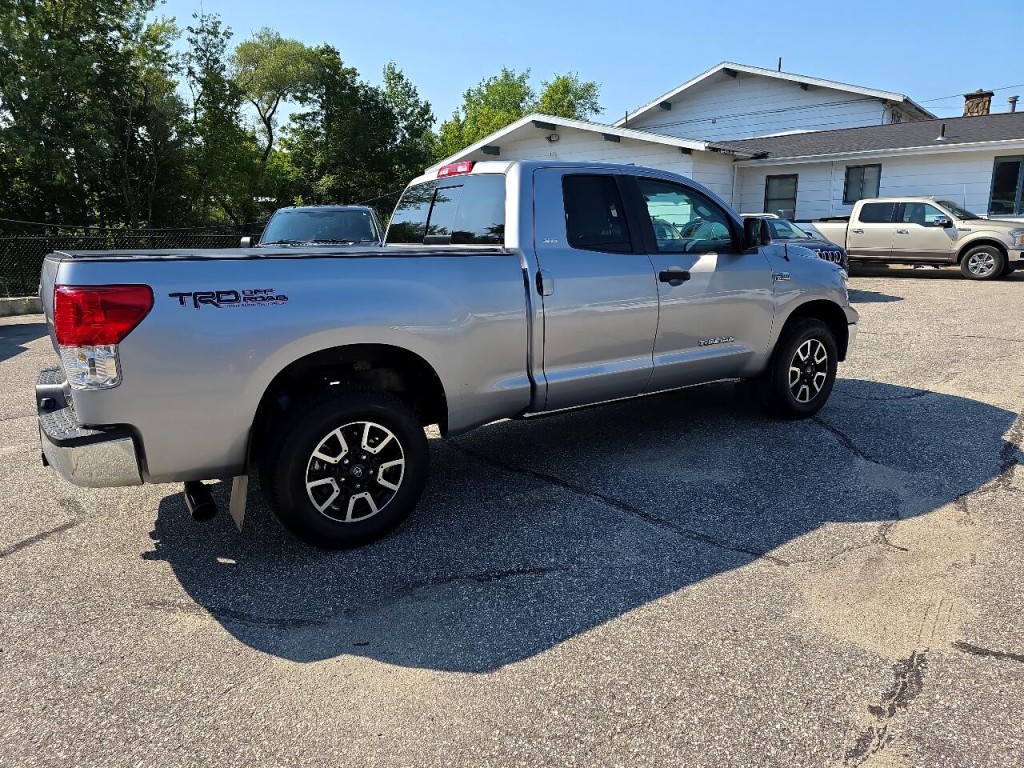 2010 Toyota Tundra Image 9