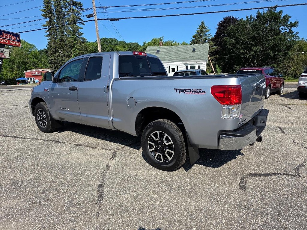 2010 Toyota Tundra Image 15