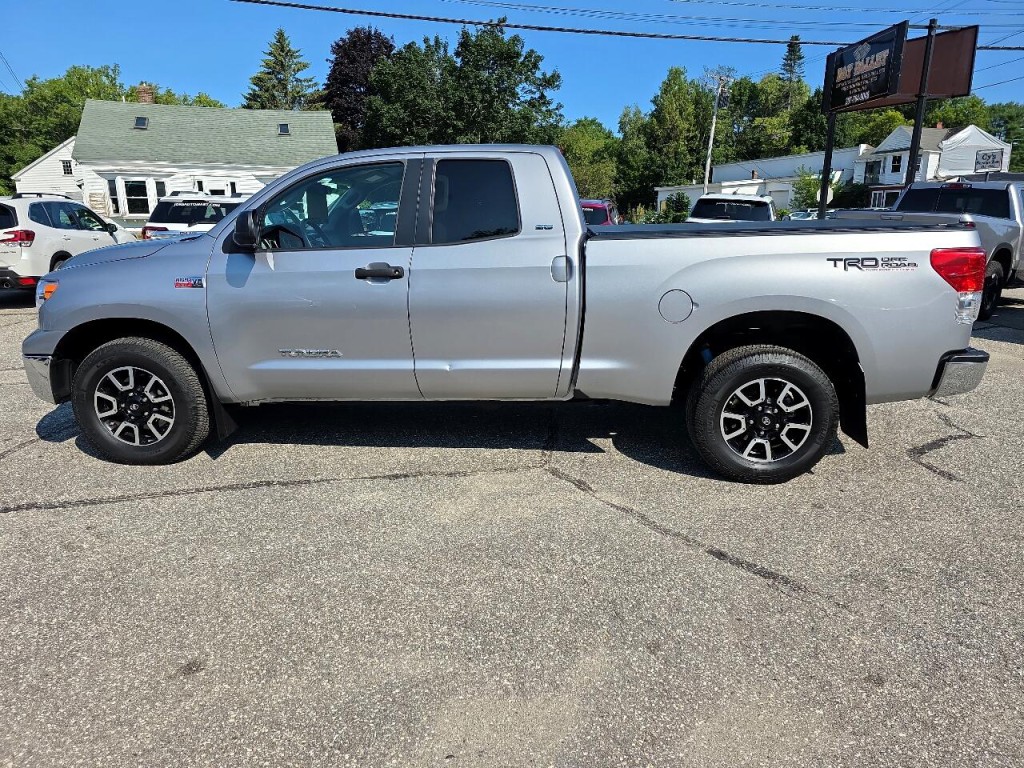 2010 Toyota Tundra Image 18