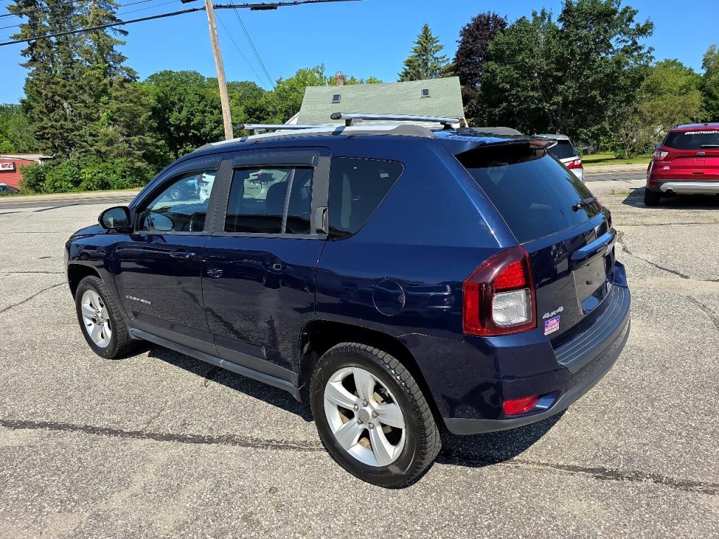 2016 Jeep Compass Image 11