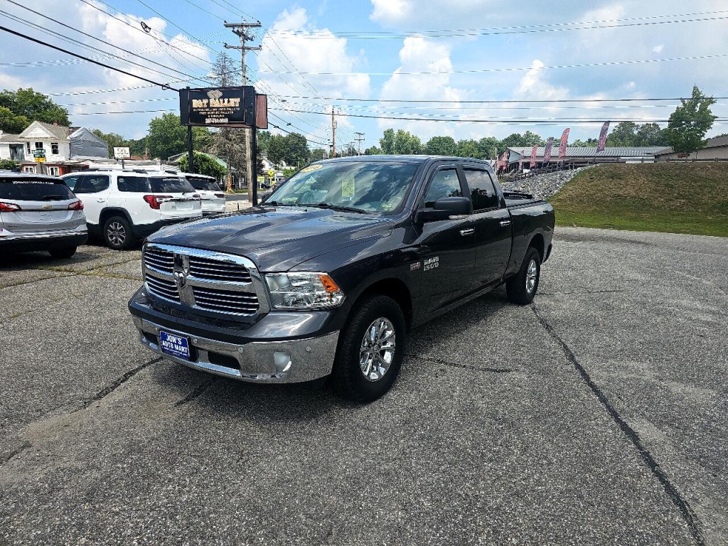 2018 RAM 1500 Image 3