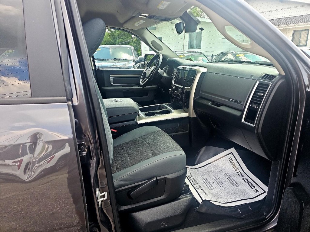 2018 RAM 1500 Image 6