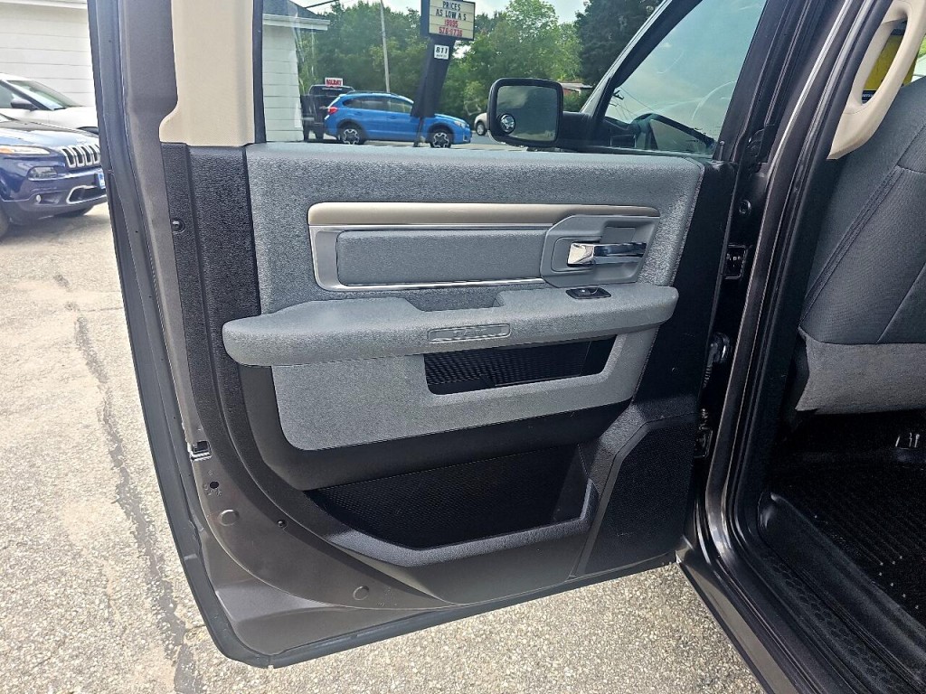 2018 RAM 1500 Image 17