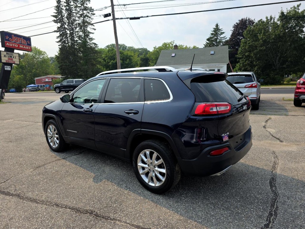 2016 Jeep Cherokee Image 14