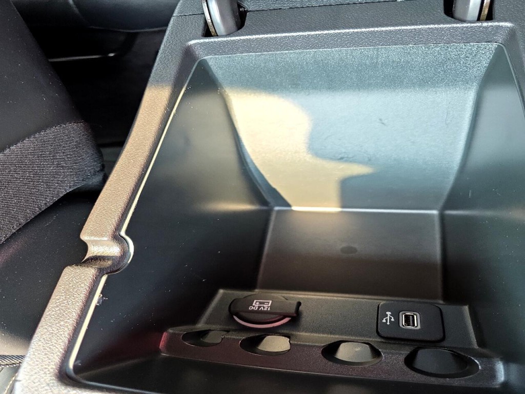 2016 Jeep Cherokee Image 27