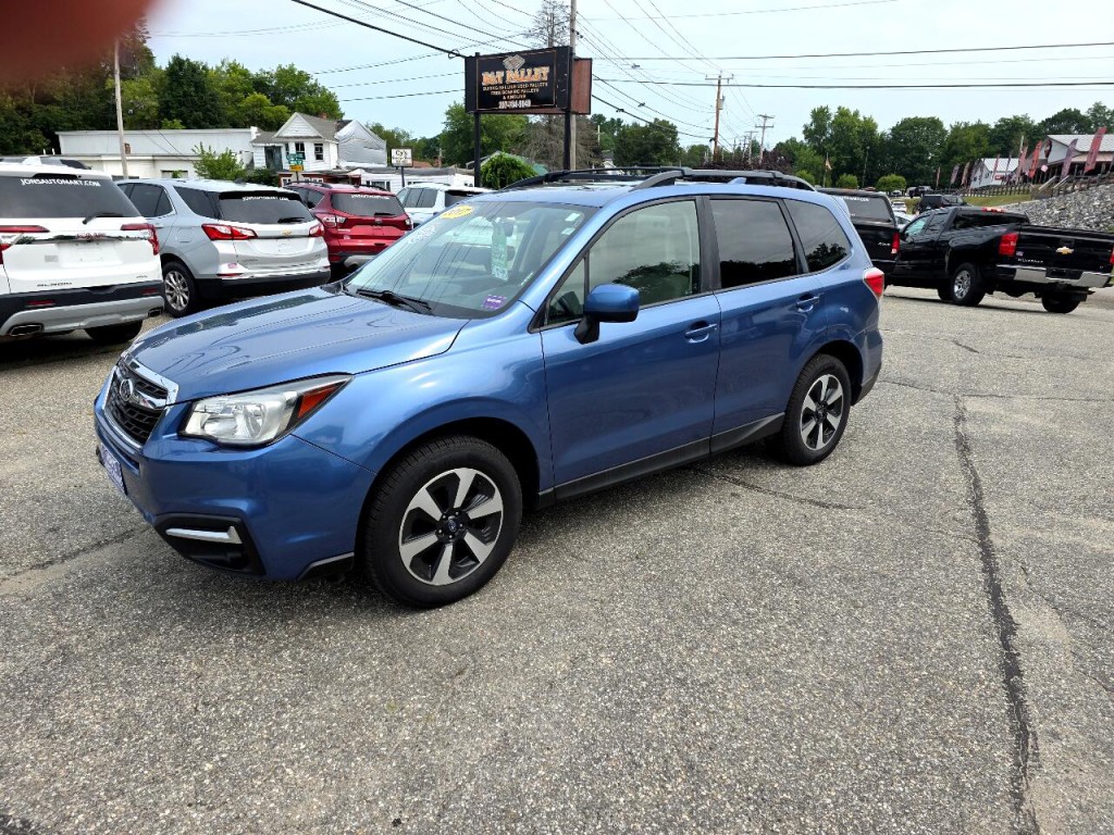 2017 Subaru Forester Image 2