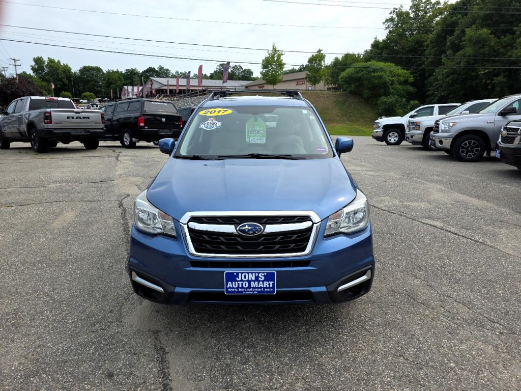 2017 Subaru Forester Image 3