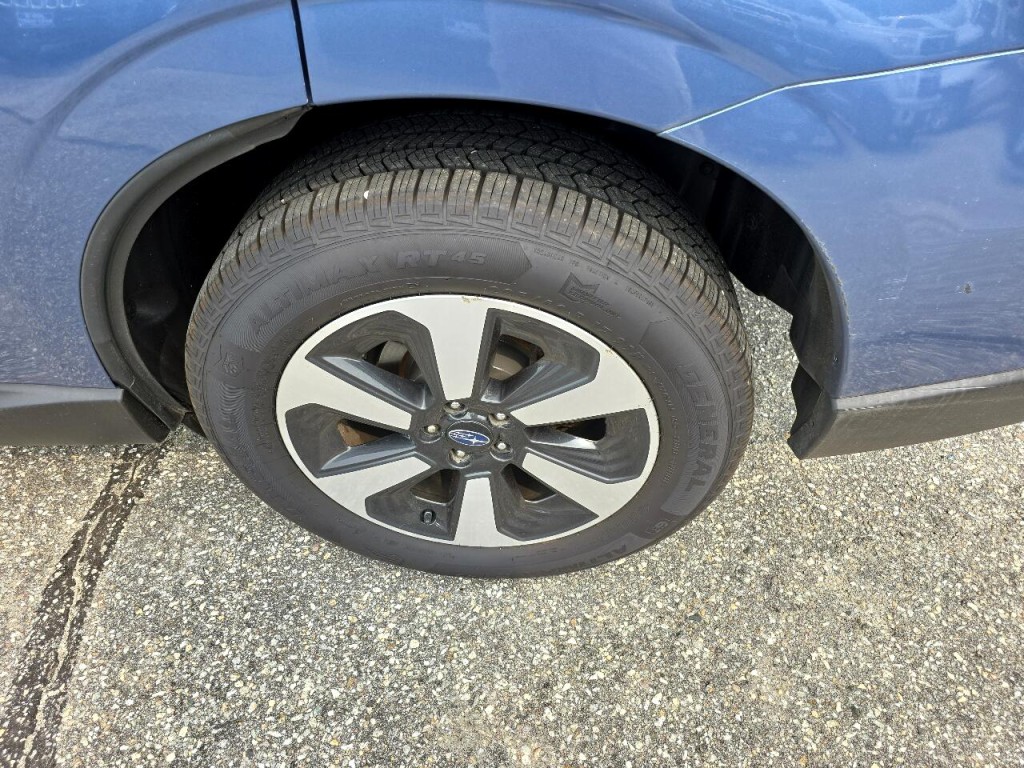 2017 Subaru Forester Image 15