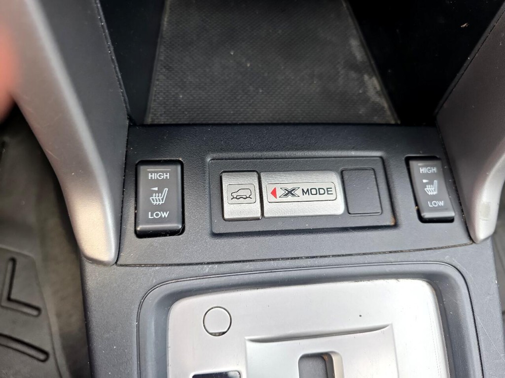 2017 Subaru Forester Image 24