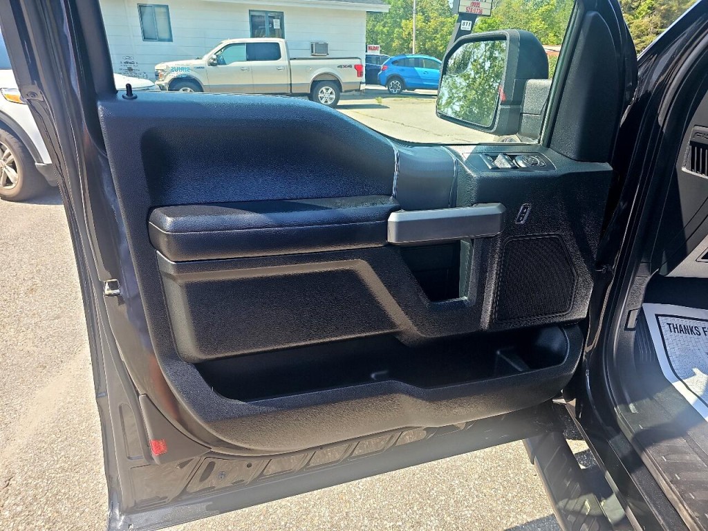 2015 Ford F-150 Image 19