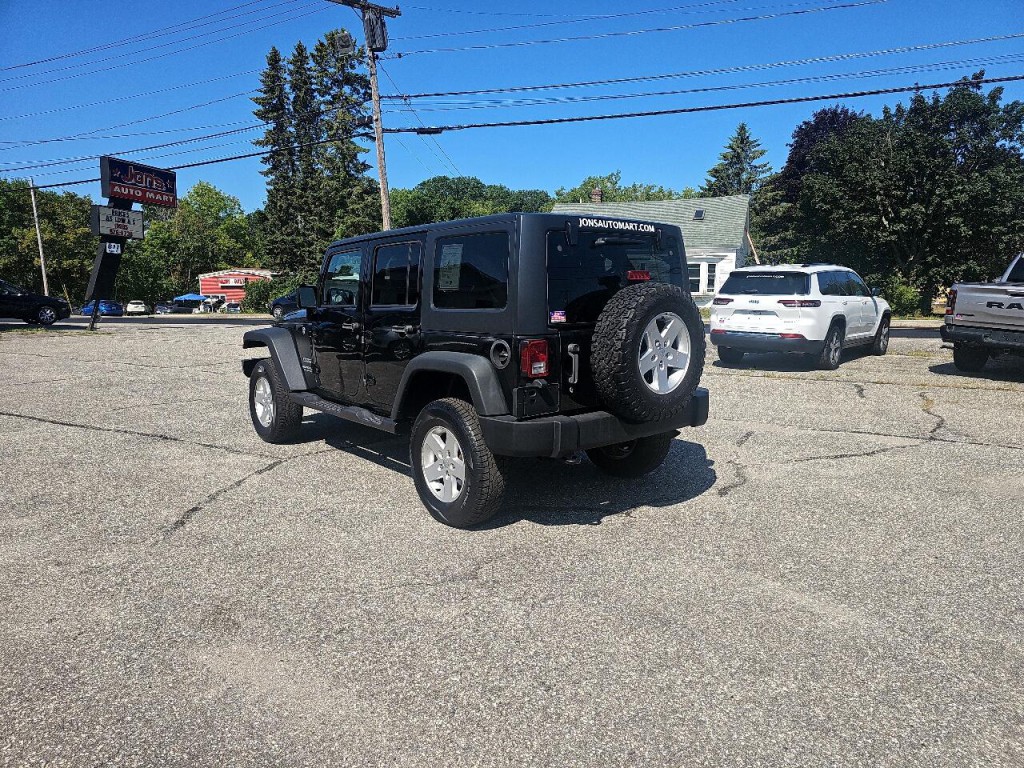 2017 Jeep Wrangler Image 14