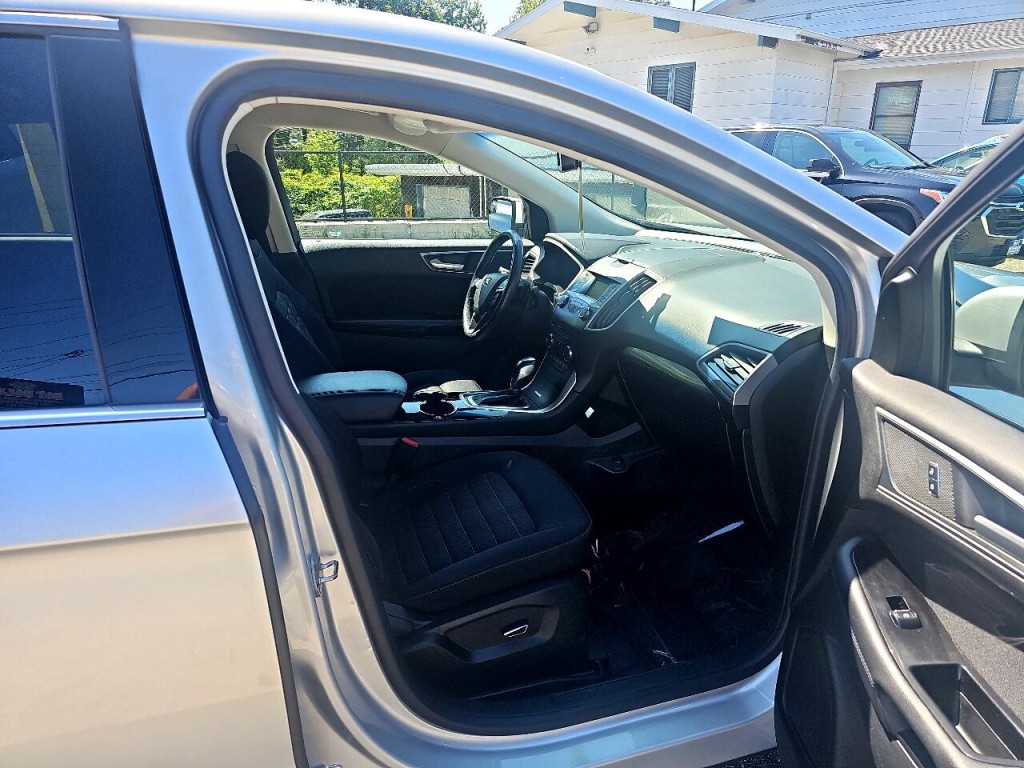 2018 Ford Edge Image 6