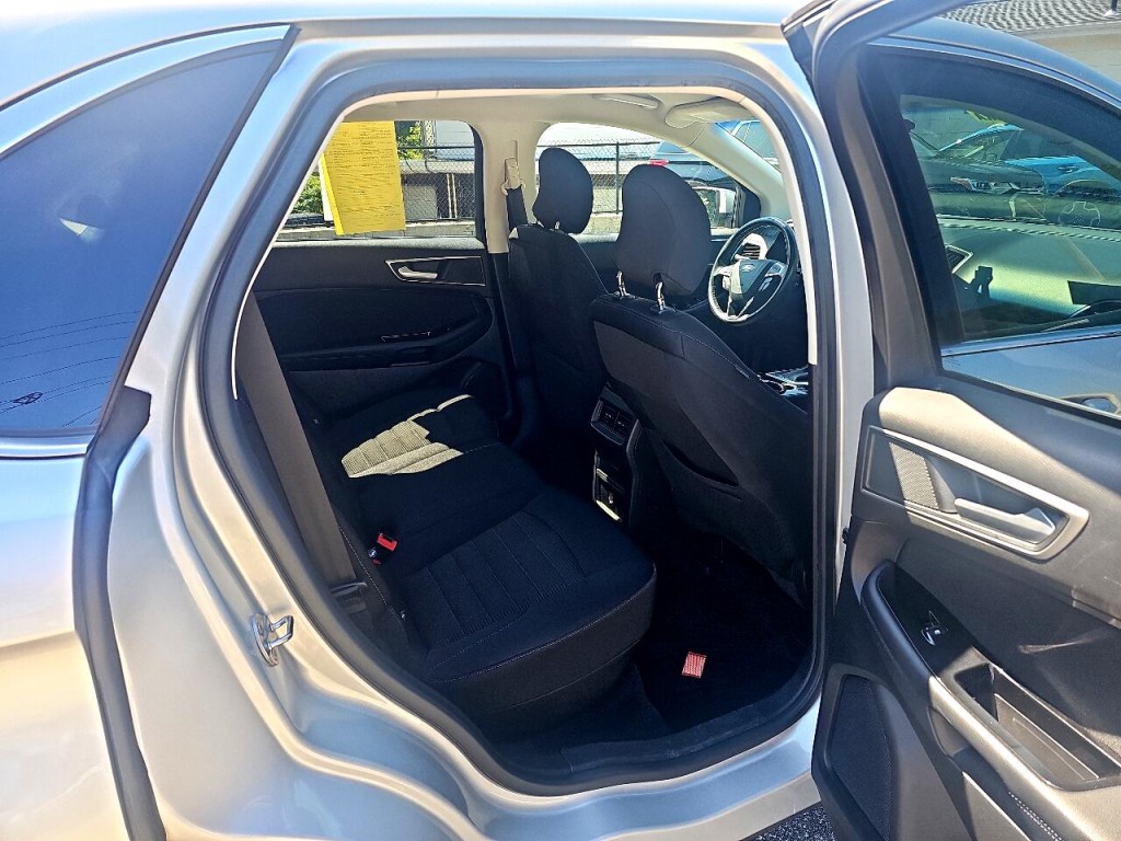 2018 Ford Edge Image 8