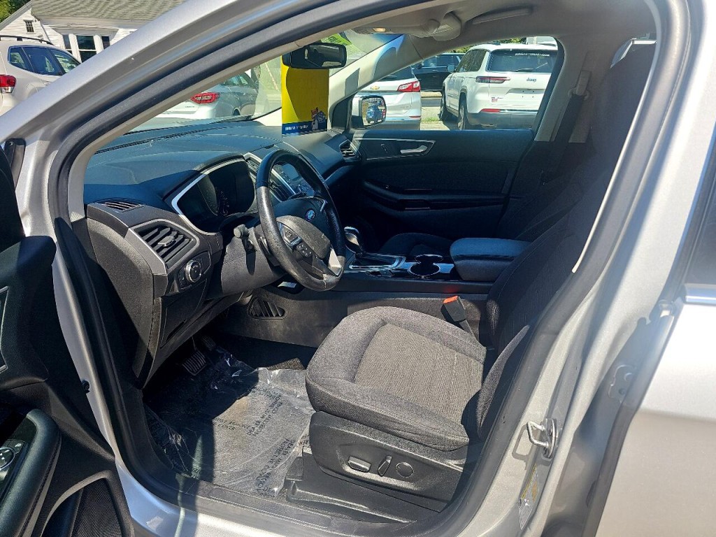 2018 Ford Edge Image 19